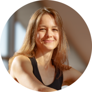 Pilates z Agatą Daniszewską w Jogalates studio Warszawa Wawer