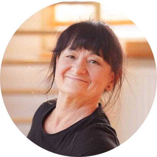 Nauczyciel Iwona Pachońska - Joga klasyczna w Jogalates studio
